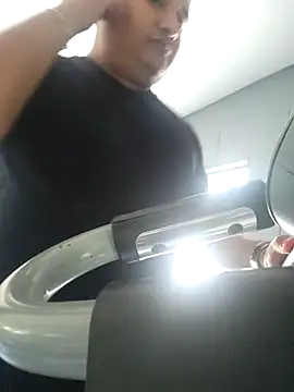 Snapshot of bebecito2780 chatting on 12/20/25, 11:23 bebecito2780 online show from 12/20/25, 11:23