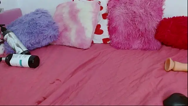 suzanhot 30 online show from 11/21/25, 08:18