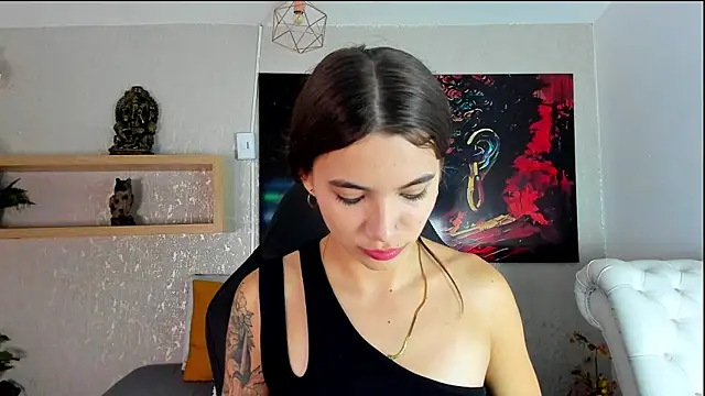 aitana baker  online show from 03/04/26, 03:01