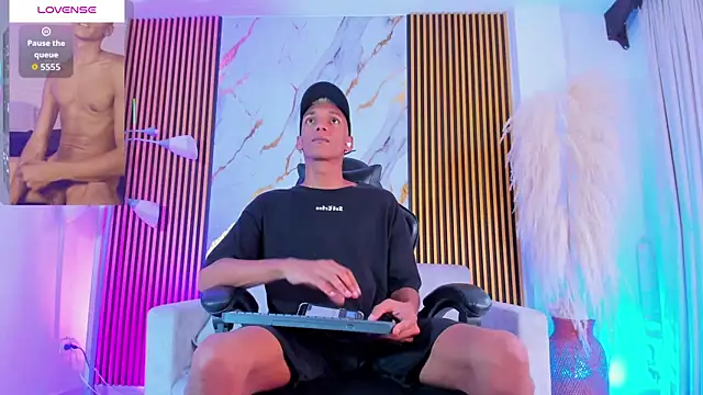 JulienSaint online show from 10/19/25, 07:25