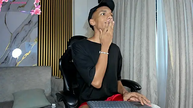 JulienSaint online show from 11/25/25, 11:54