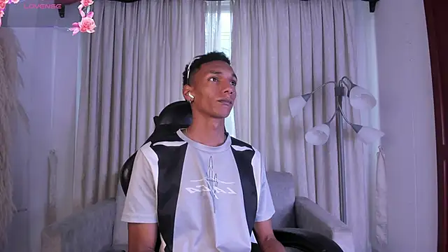 JulienSaint online show from 04/19/26, 10:01