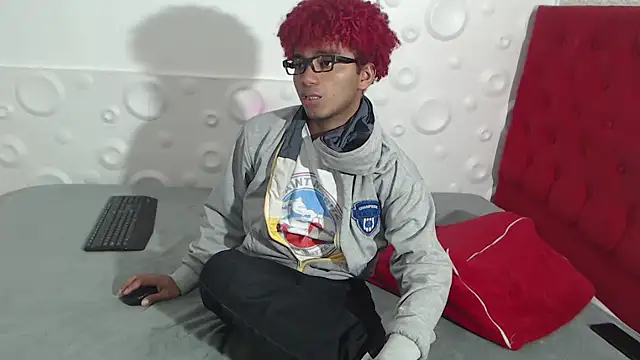 felipecams123 online show from 11/21/25, 01:15