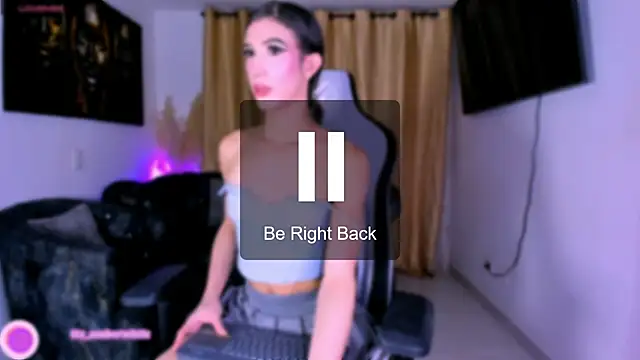 fhalon foxxxys  online show from 10/05/25, 10:02