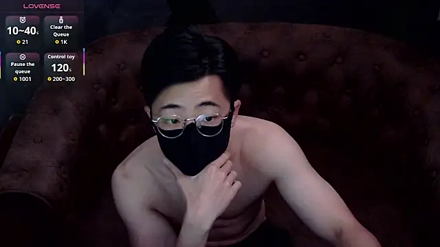 Snapshot of asiantwinkz chatting on 10/15/25, 08:14 asiantwinkz online show from 10/15/25, 08:14