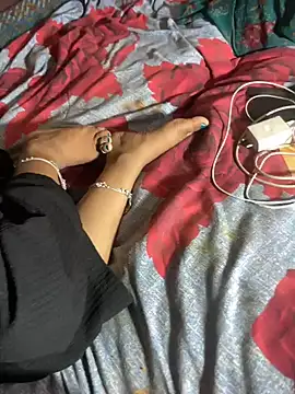 Snapshot of Priyasingh755 chatting on 06/19/26, 02:32 Priyasingh755 online show from 06/19/26, 02:32