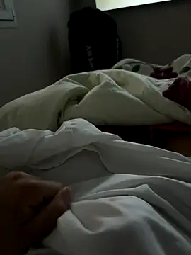 Snapshot of imed692 chatting on 09/24/25, 08:39 imed692 online show from 09/24/25, 08:39