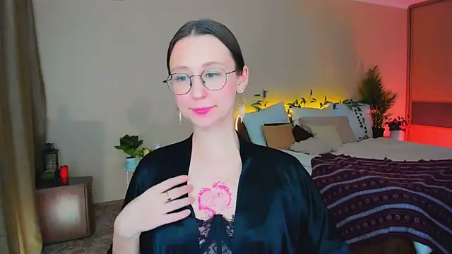 Snapshot of YourLovellyStory chatting on 01/31/26, 07:11 YourLovellyStory online show from 01/31/26, 07:11