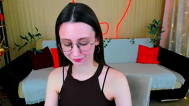 YourLovellyStory online show from 04/25/26, 07:22