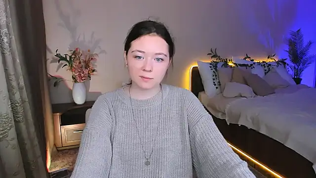 AlluringLookk online show from 09/20/25, 04:13