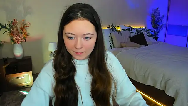 AlluringLookk online show from 10/01/25, 07:31