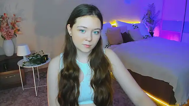 AlluringLookk online show from 10/06/25, 12:46