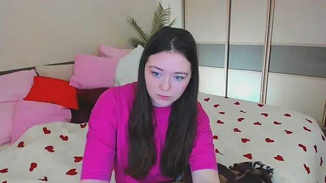 AlluringLookk online show from 03/21/26, 05:01