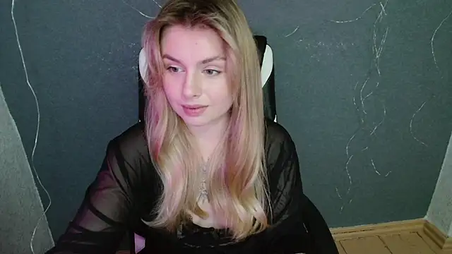 AngelicaHollywood online show from 11/22/25, 04:17