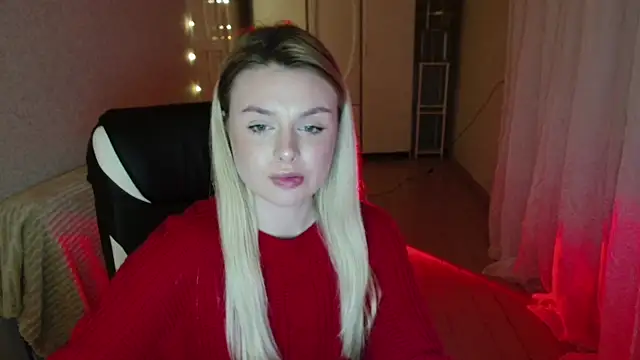 Snapshot of AngelicaHollywood chatting on 02/13/26, 08:16 AngelicaHollywood online show from 02/13/26, 08:16