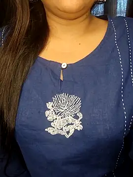 Snapshot of officialbhabhi chatting on 09/13/25, 04:23 officialbhabhi online show from 09/13/25, 04:23