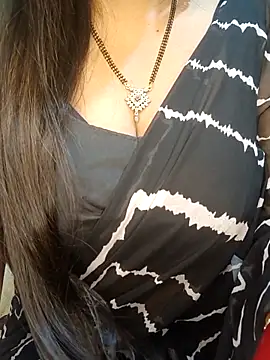 Snapshot of officialbhabhi chatting on 10/29/25, 05:36 officialbhabhi online show from 10/29/25, 05:36