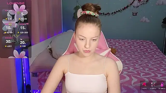 Snapshot of stefaniyaaa chatting on 10/11/25, 06:28 stefaniyaaa online show from 10/11/25, 06:28