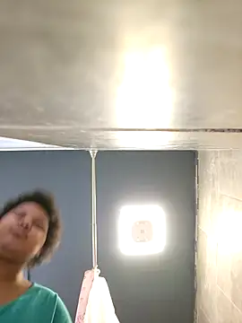 chocolate bella online show from 02/19/26, 03:30