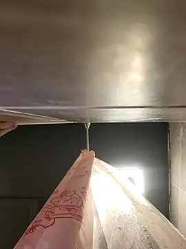 chocolate bella online show from 04/22/26, 04:04