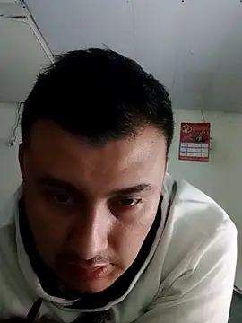 Snapshot of millanto chatting on 03/21/26, 05:05 millanto online show from 03/21/26, 05:05