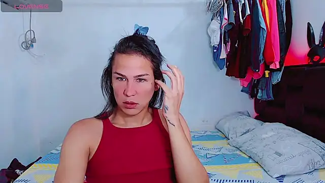 Snapshot of Azley_sweet chatting on 05/20/26, 02:12 Azley sweet online show from 05/20/26, 02:12