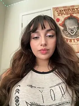 CharmingMaddie online show from 10/14/25, 05:03