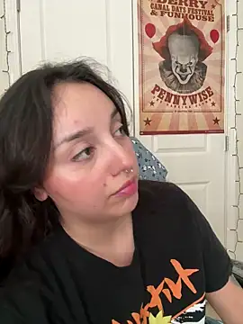 CharmingMaddie online show from 04/21/26, 05:50