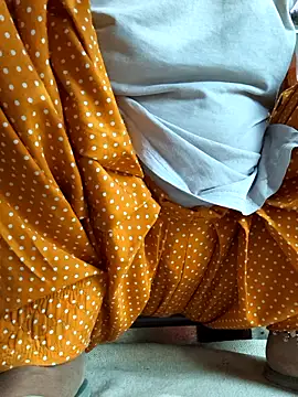 Love-pari077 online show from 10/17/25, 12:58