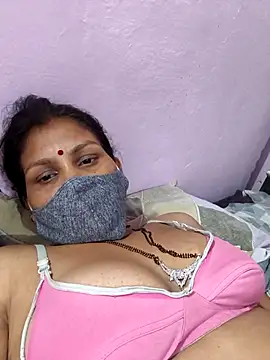 Love-pari077 online show from 10/18/25, 02:29