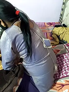 Love-pari077 online show from 12/05/25, 03:52