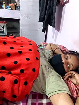 Love-pari077 online show from 12/21/25, 01:24