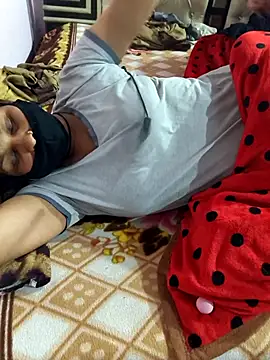 Love-pari077 online show from 01/11/26, 01:10