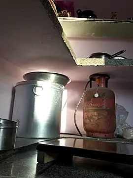 Love-pari077 online show from 04/16/26, 01:17