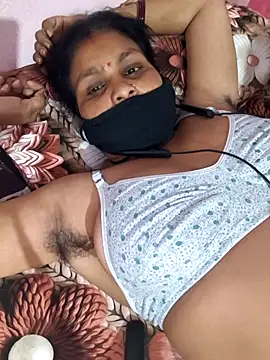 Love-pari077 online show from 04/23/26, 03:25