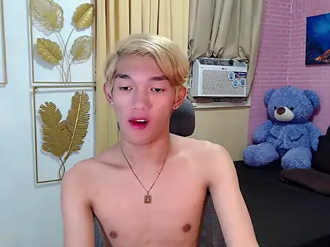 fuckerfriendsxx online show from 04/19/26, 07:38