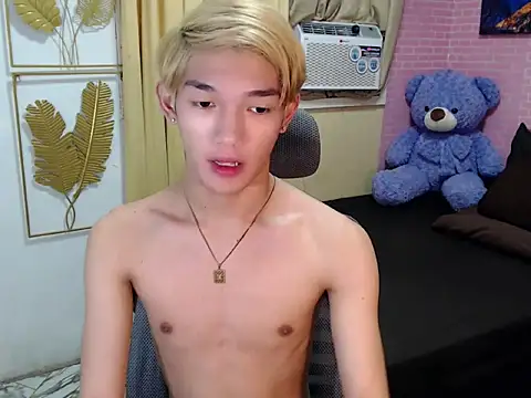 fuckerfriendsxx online show from 04/22/26, 09:33