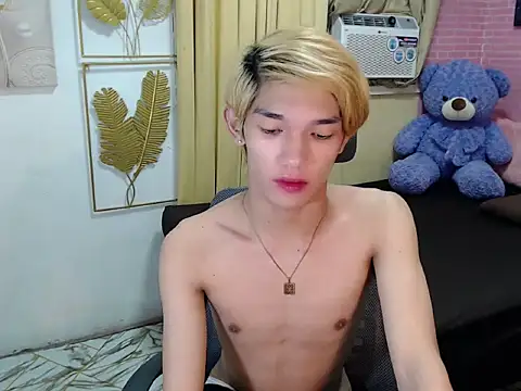 fuckerfriendsxx online show from 05/24/26, 04:12