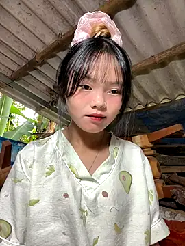 Snapshot of AdamLazis chatting on 09/15/25, 12:21 AdamLazis online show from 09/15/25, 12:21