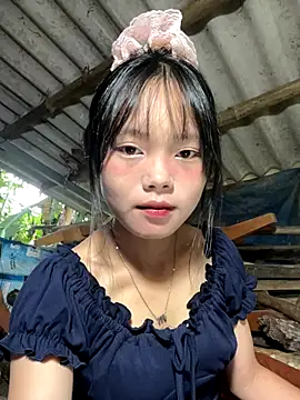 Snapshot of AdamLazis chatting on 09/17/25, 11:50 AdamLazis online show from 09/17/25, 11:50