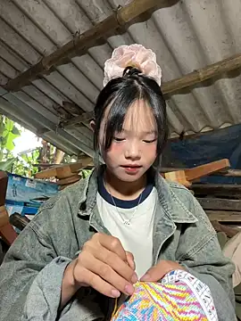 Snapshot of AdamLazis chatting on 09/26/25, 12:14 AdamLazis online show from 09/26/25, 12:14