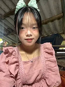 Snapshot of AdamLazis chatting on 10/07/25, 12:52 AdamLazis online show from 10/07/25, 12:52