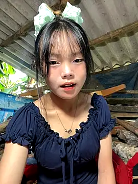 Snapshot of AdamLazis chatting on 10/13/25, 12:32 AdamLazis online show from 10/13/25, 12:32