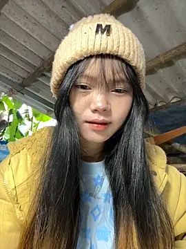 Snapshot of AdamLazis chatting on 11/26/25, 12:55 AdamLazis online show from 11/26/25, 12:55