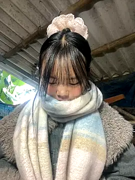 Snapshot of AdamLazis chatting on 11/28/25, 12:46 AdamLazis online show from 11/28/25, 12:46