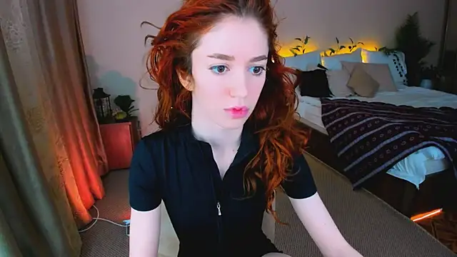 ChristinaConteeree online show from 02/08/26, 09:13