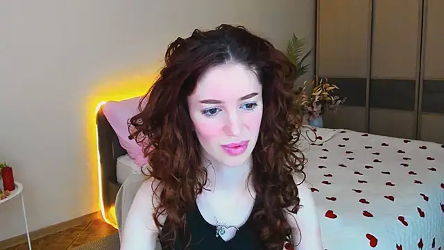 ChristinaConteeree online show from 04/05/26, 03:15