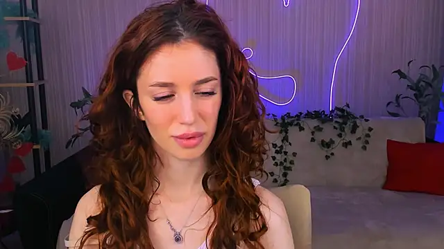 Snapshot of ChristinaConteeree chatting on 06/04/26, 07:20 ChristinaConteeree online show from 06/04/26, 07:20