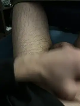 Snapshot of Frankieyyy1 chatting on 02/19/26, 09:22 Frankieyyy1 online show from 02/19/26, 09:22