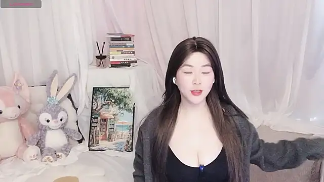 Emmaq996 online show from 04/24/26, 01:41